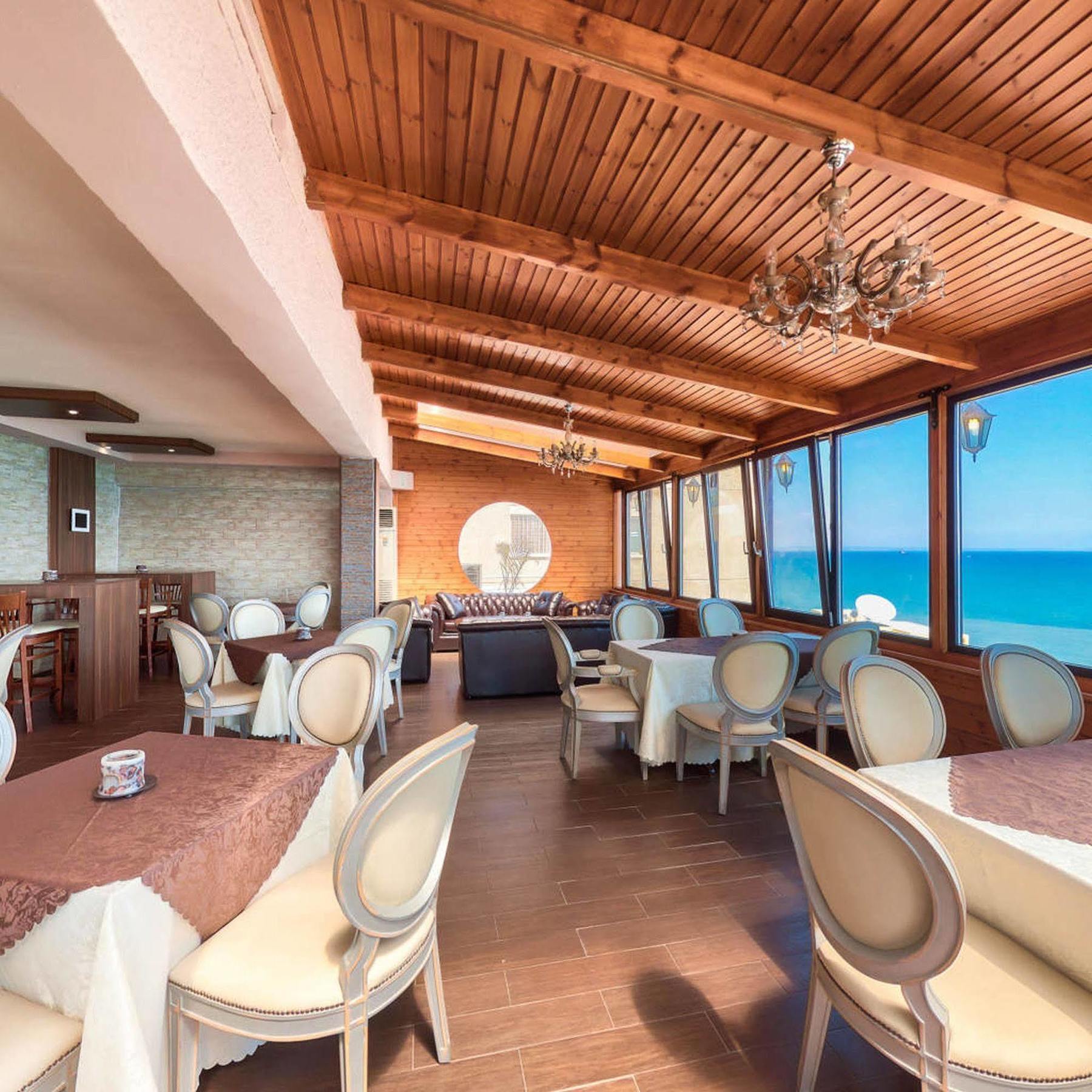 Mackenzie Beach Hotel Ларнака Экстерьер фото