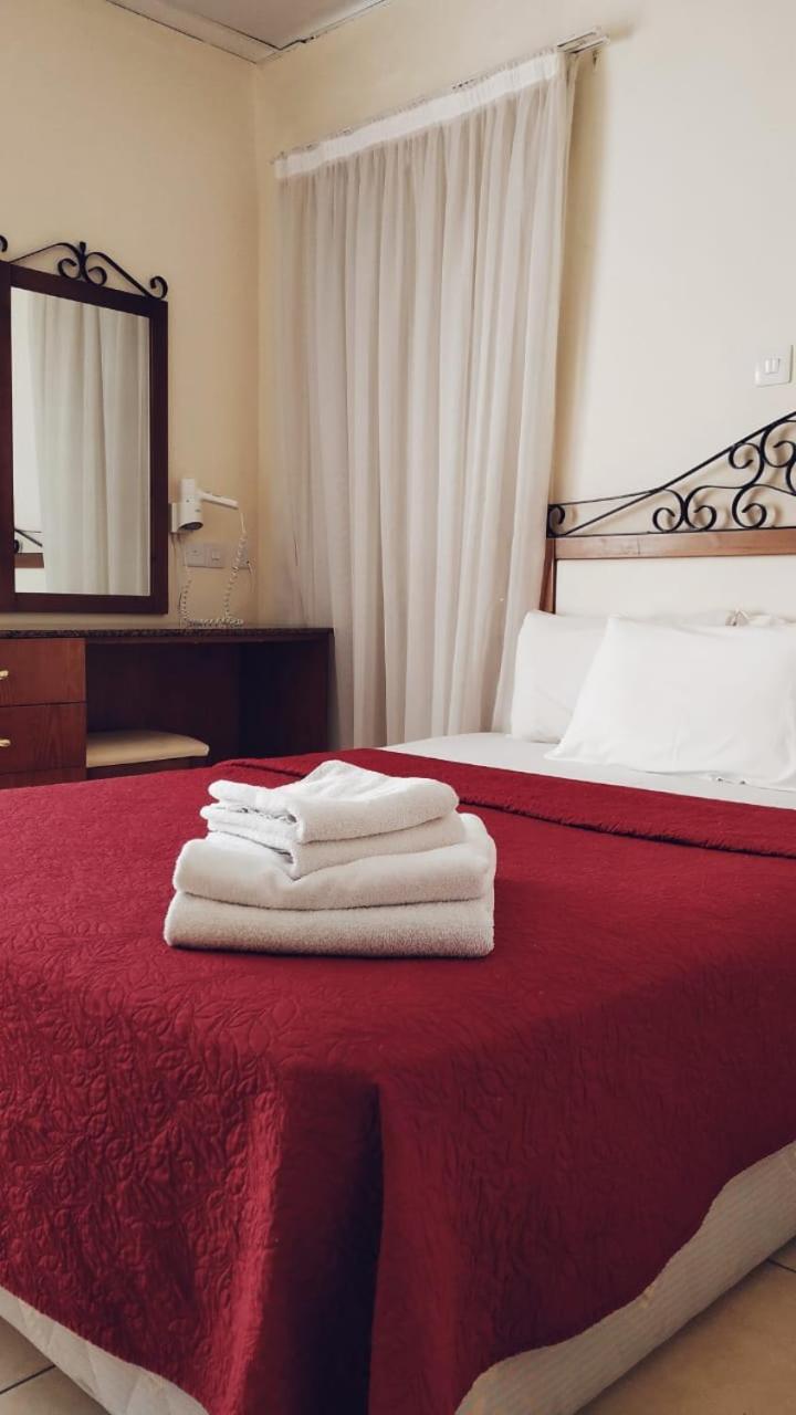 Mackenzie Beach Hotel Ларнака Экстерьер фото